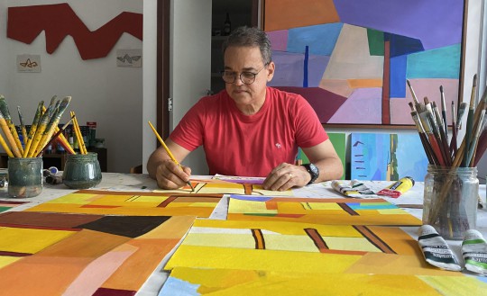 O servidor André Cardoso tem como hobby a pintura.