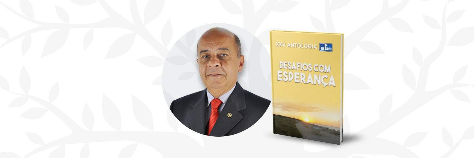 "Três gerações escrevendo" - Associado lança poemas em livro