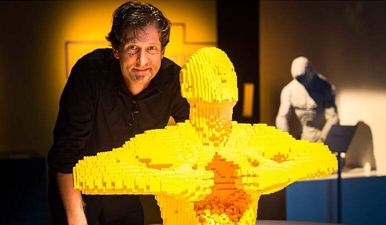 A arte de montar: artista estadunidense apresenta esculturas feitas com Lego