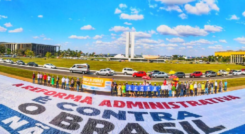 Pesquisa revela rejeição da reforma administrativa por parlamentares - O posicionamento foi obtido por meio de interações com os parlamentares nas redes sociais. O observatório é conduzido pela Frente Parlamentar do Serviço Público.