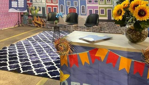 Estande preparado para atender os servidores durante o arraial.