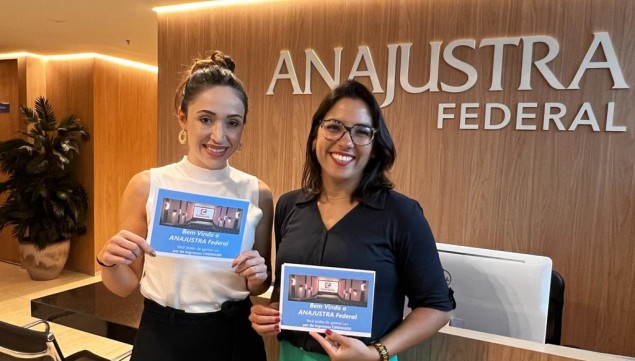 As associadas ganharam um voucher do Cinemark durante o evento no TST.