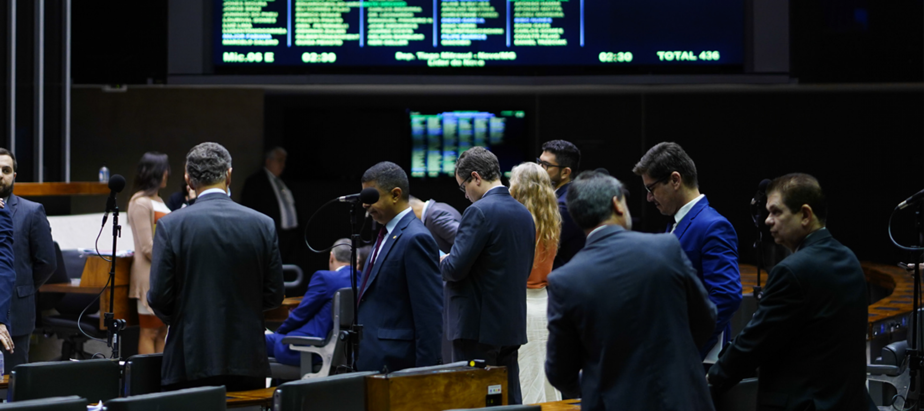 Câmara aprova reajuste de 19