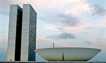 Prazos para apresentação de emendas aos PLs 6613/09 e 319/07 são reabertos - -