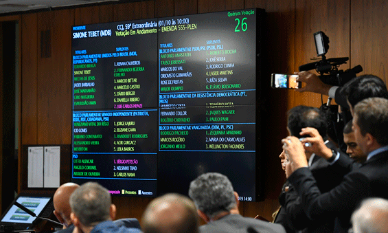 Reforma da Previdência aprovada na CCJ - Senado