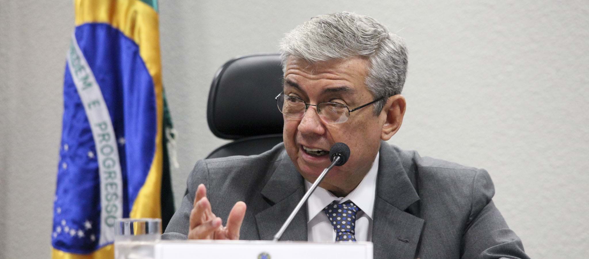 Arquivado PLS que previa aumento da contribuição previdenciária para 22% - Minirreforma