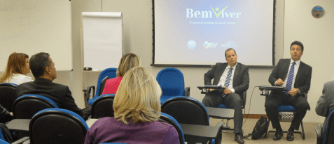 ANAJUSTRA apresenta o Bem Viver aos diretores-gerais dos TRTs - -