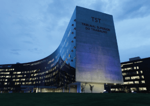 Emenda Constitucional que inclui TST entre órgãos do Judiciário será promulgada na próxima terça - -