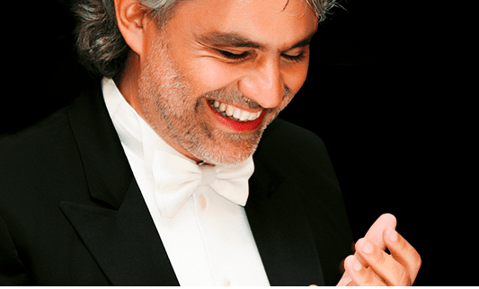 Tenor italiano Andrea Bocelli retorna ao Brasil em setembro