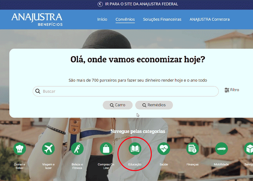 A imagem mostra o caminho para pesquisar uma escola no portal de benefícios.